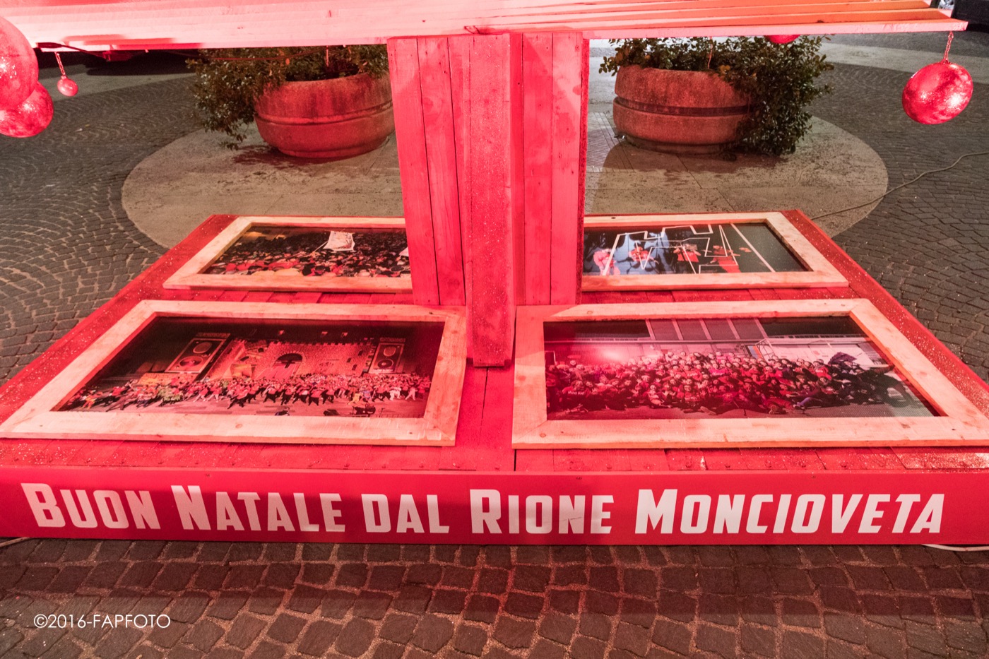 L'albero artistico del rione Moncioveta — 2016