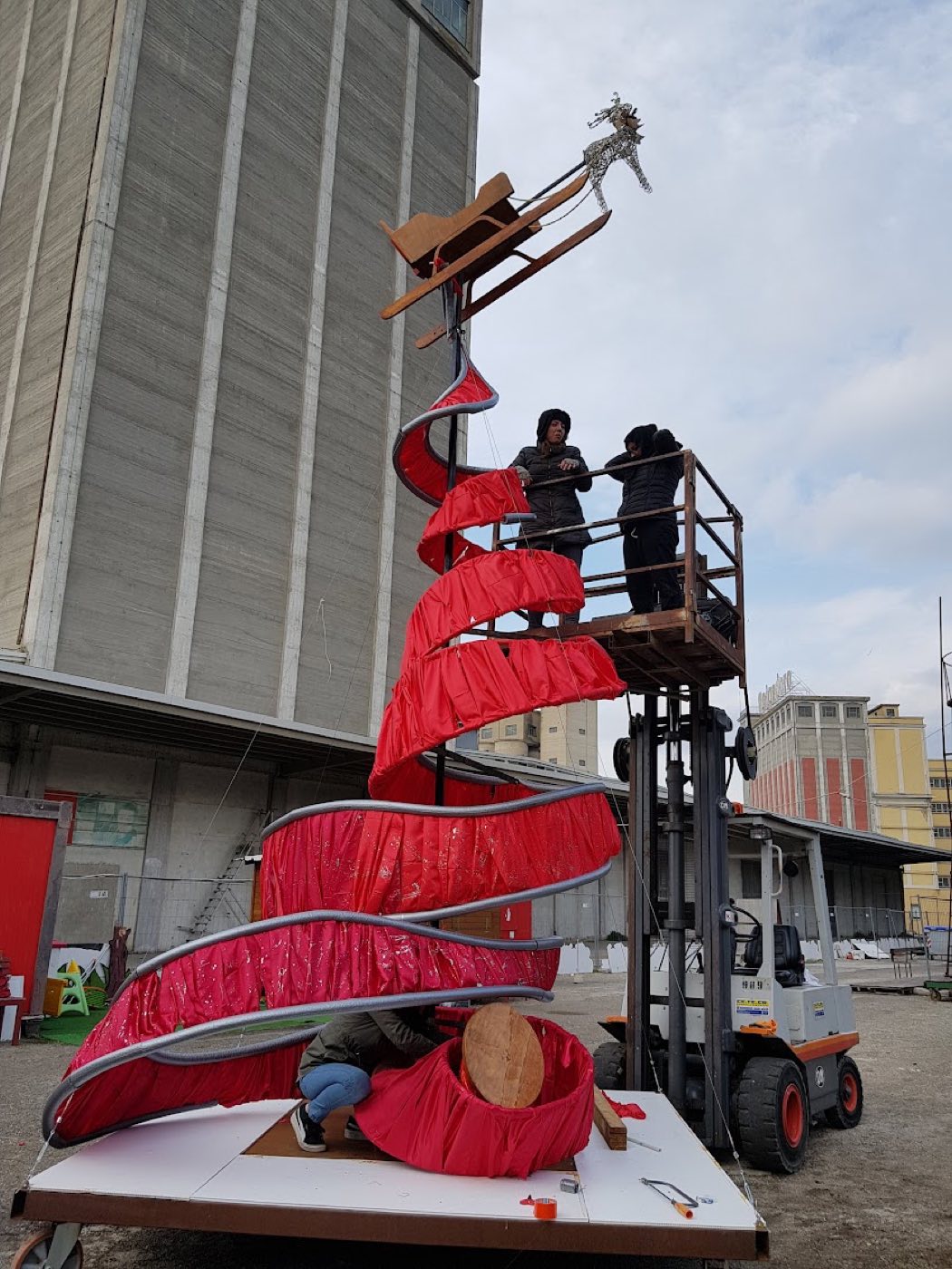L'albero artistico del rione Moncioveta — 2017