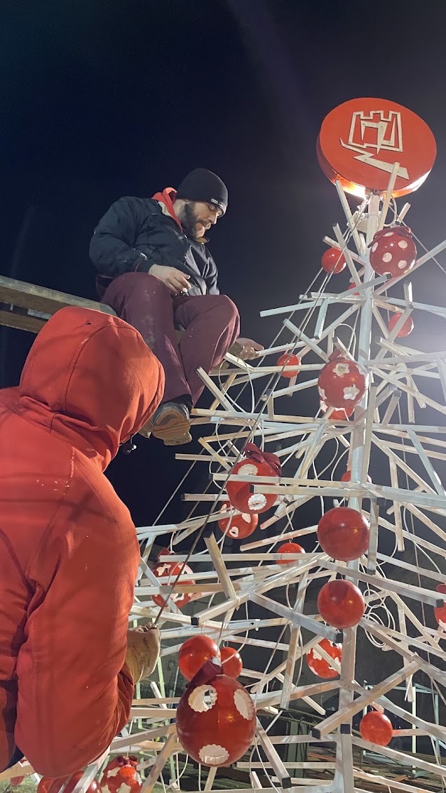 L'albero artistico del rione Moncioveta — 2024