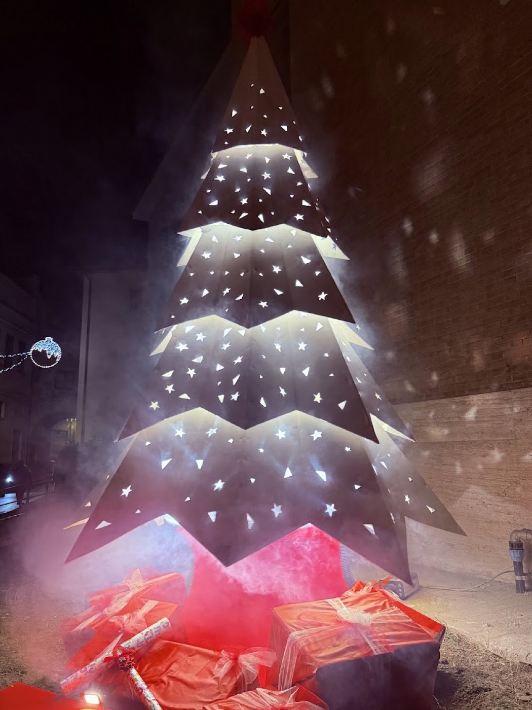 L'albero artistico del rione Moncioveta — 2025
